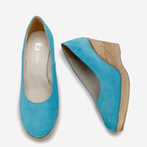 IRREGULAR - Sugar Shoes Hyde Park Handkerchief Turquoise Vegan Wedge - Size 7.5
